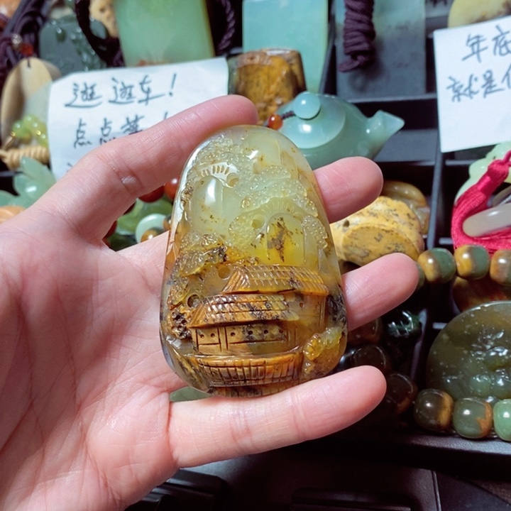 蛇纹石玉颈饰未镶嵌