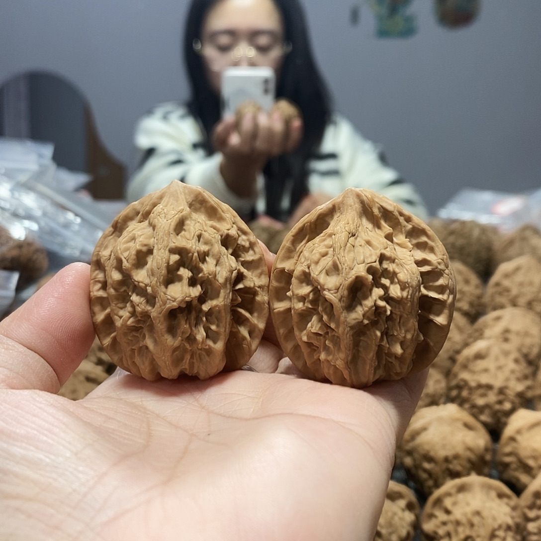 桃核吊坠血玲珑41