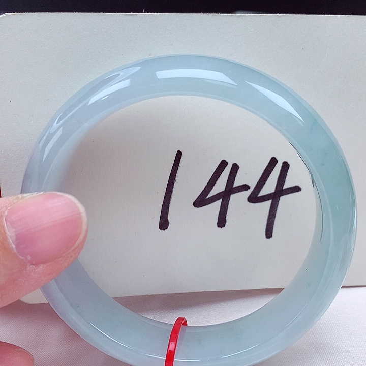 翡翠未镶嵌手镯翡翠