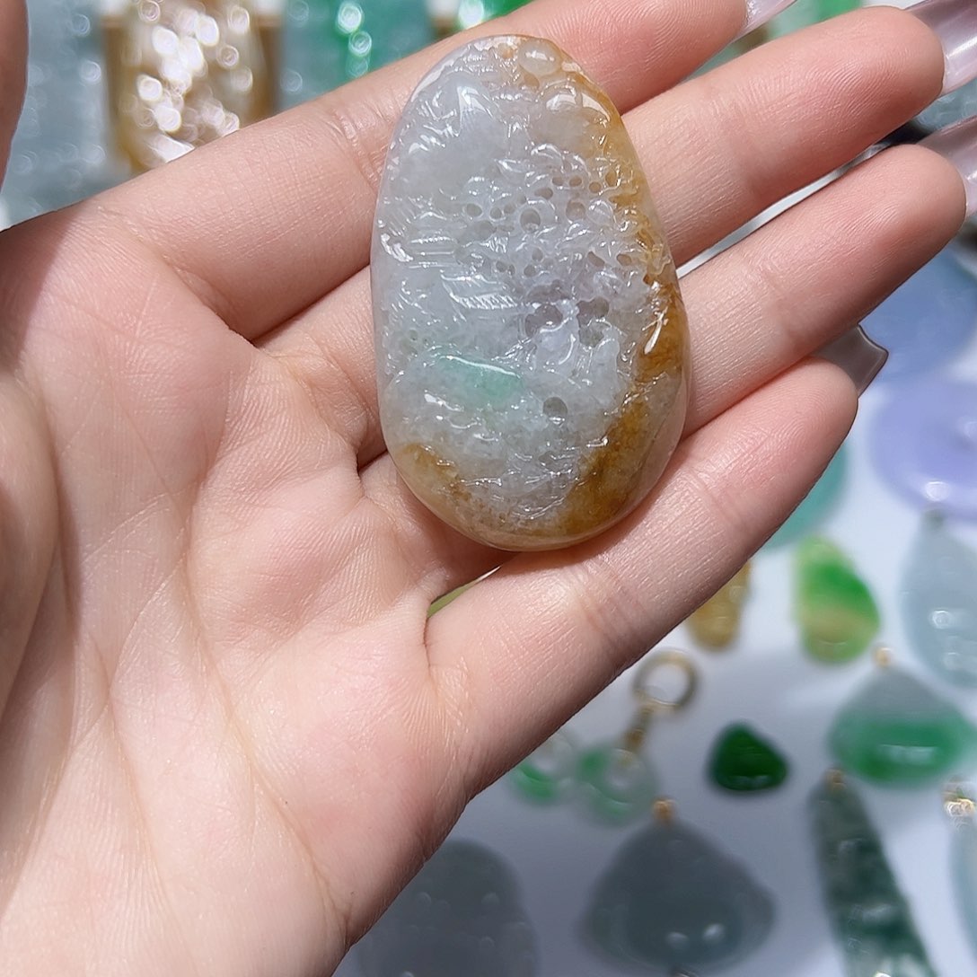 翡翠未镶嵌颈饰天然A货翡翠