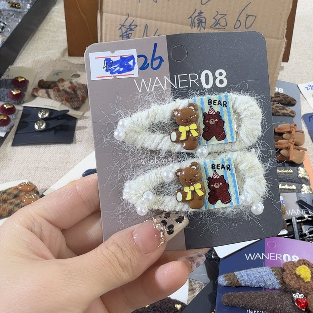 *****皮质铁合金夹子26