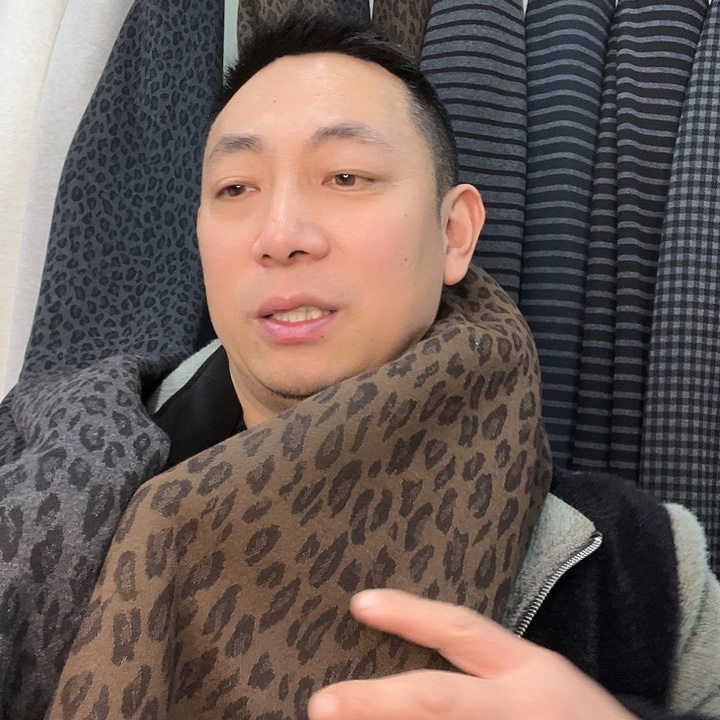 无纺布咖色豹纹加绒1.6米