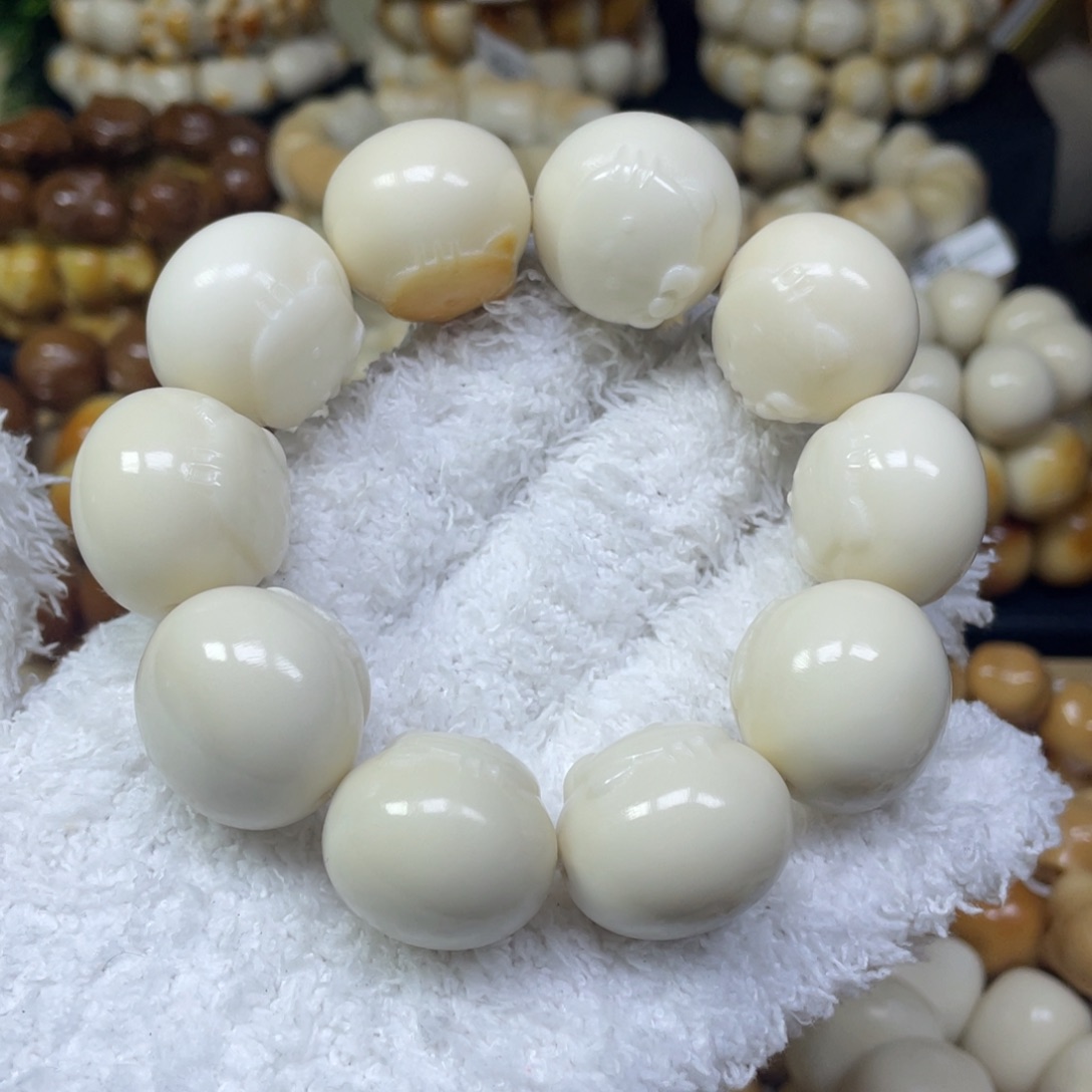 乐***悠菩提根/象牙果手串11.24.20微瑕kt