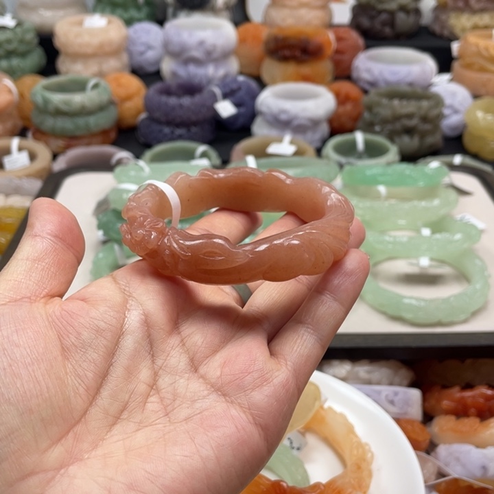 石英质玉未镶嵌手镯