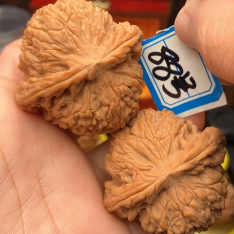 文玩核桃吊坠南疆47.5