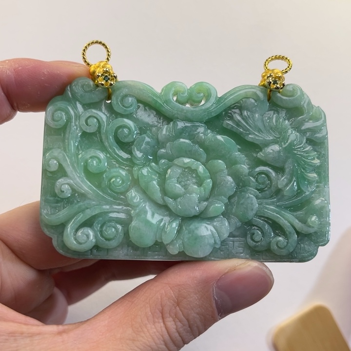 翡翠吊坠(赠链)未镶嵌代编织