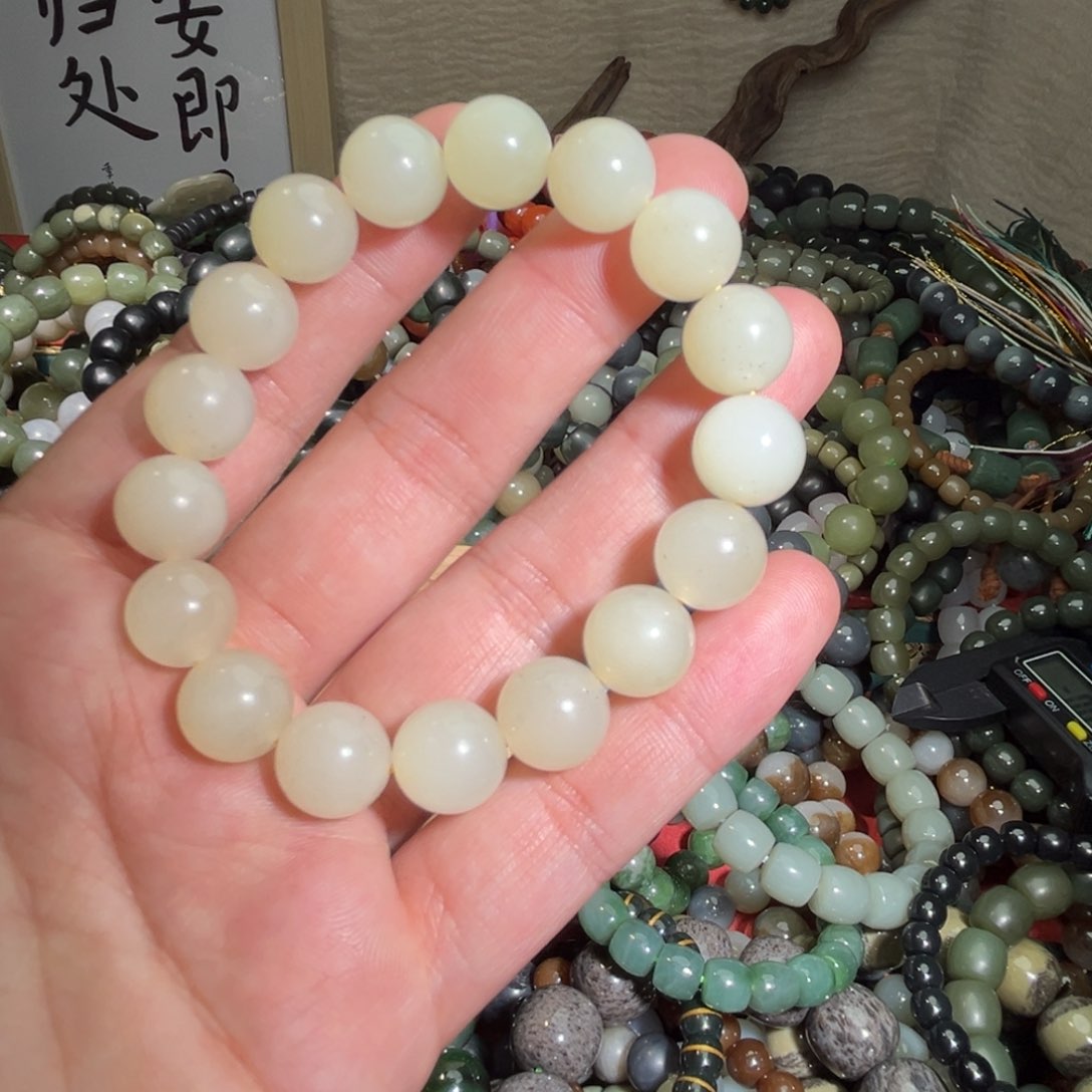 和田玉手链未镶嵌