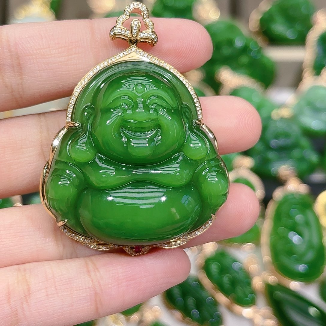 和田玉（碧玉）颈饰18K金镶嵌