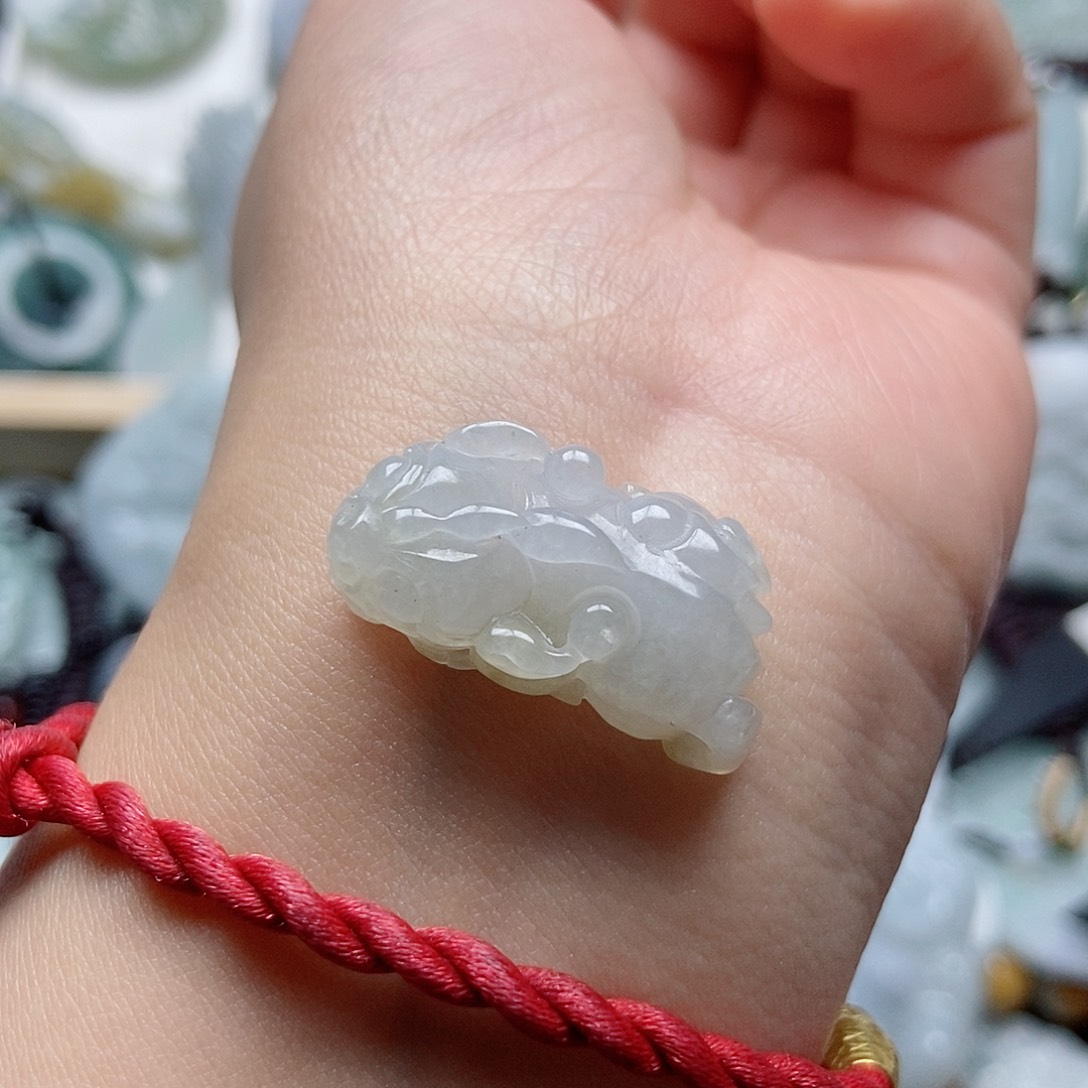 翡翠吊坠(不含链)未镶嵌翡翠