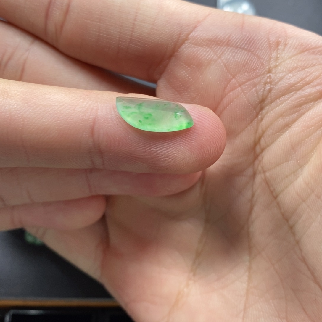 翡翠挂件未镶嵌翡翠珠宝翡翠珠宝