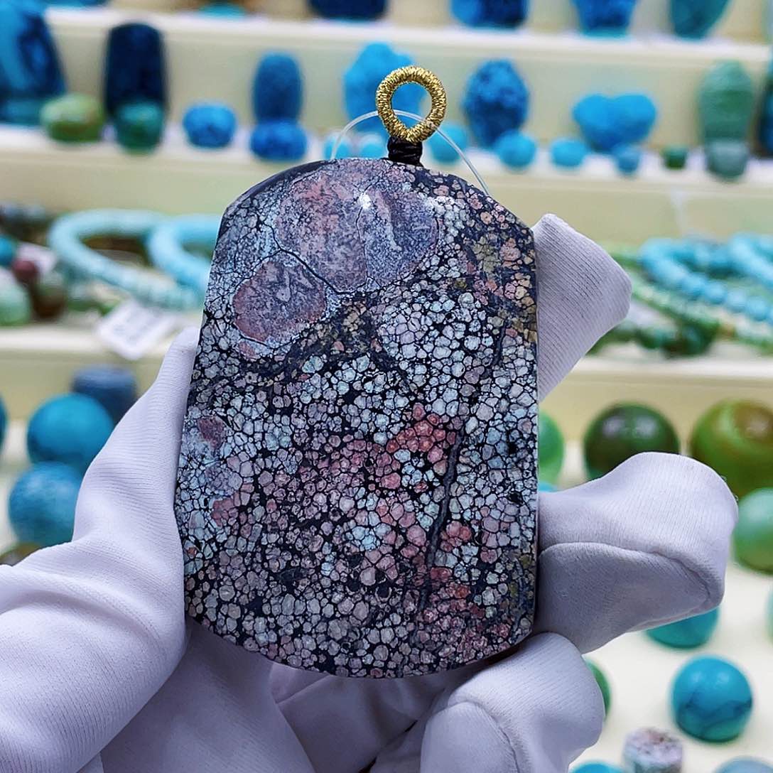 绿松石颈饰未镶嵌