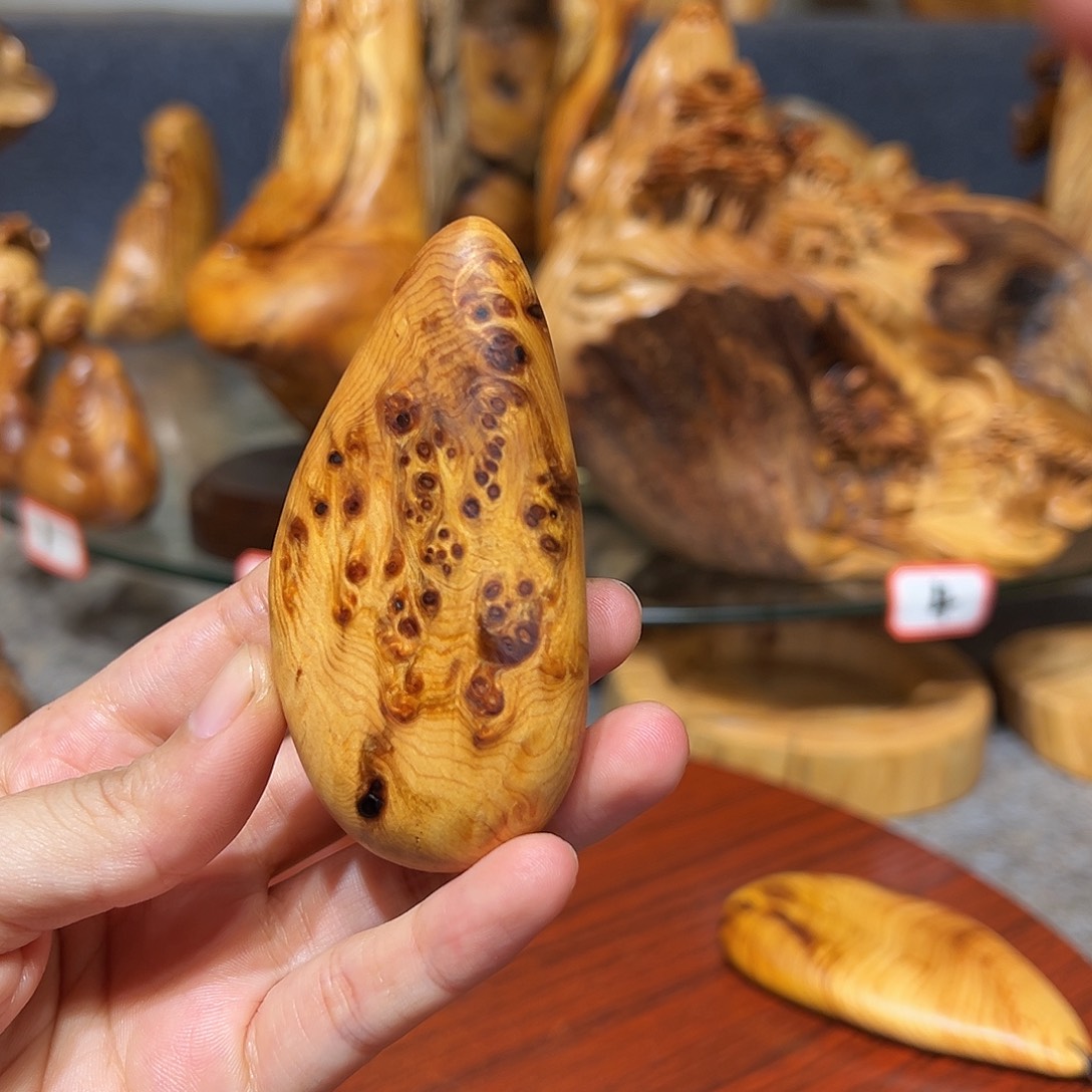 柏木（崖柏）B***y崖柏木手把件摆件