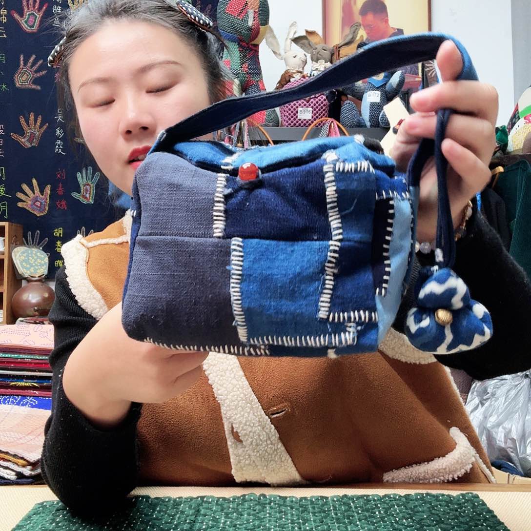 织绣娜****3333333333333444444