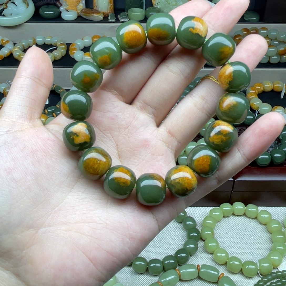 和田玉（糖玉）未镶嵌手链