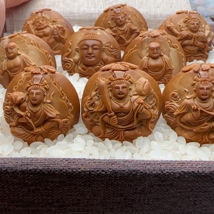 橄榄核手串斗*q雕刻工艺