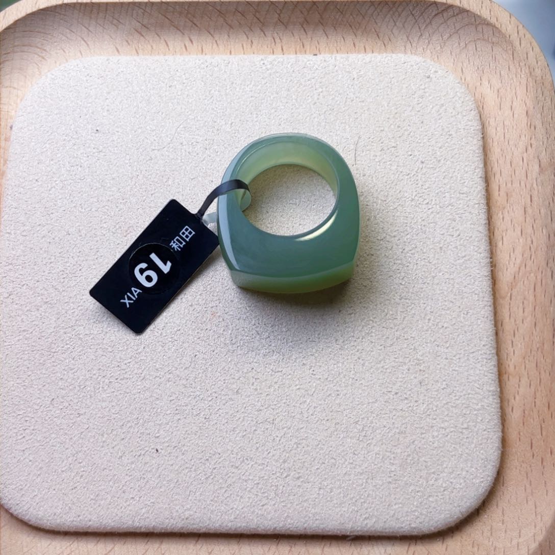 和田玉戒指未镶嵌