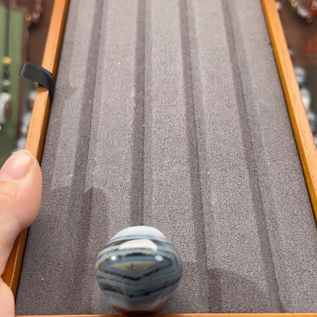 穆***学玛瑙/玉髓合金颈饰