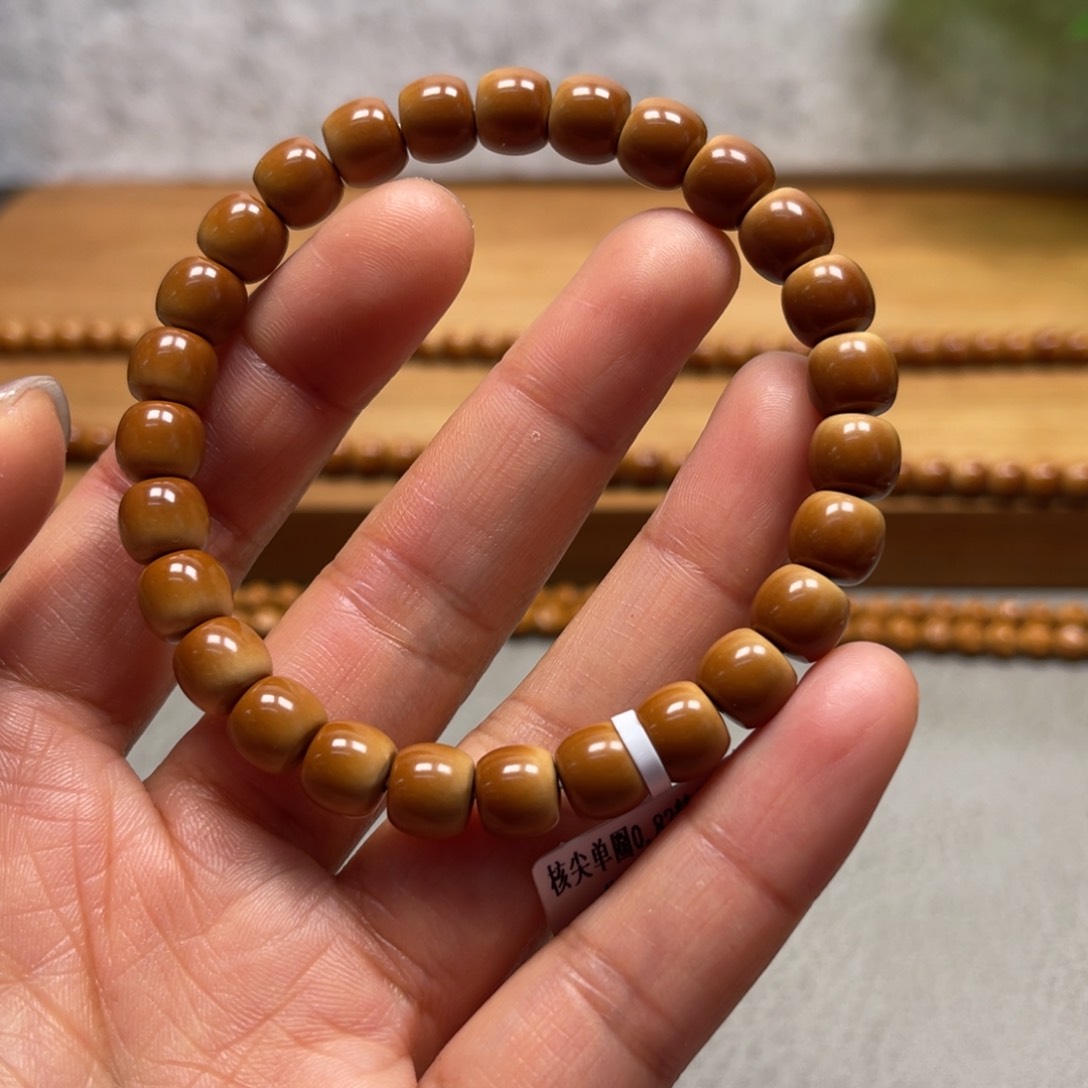 吊坠橄榄核核尖0.83