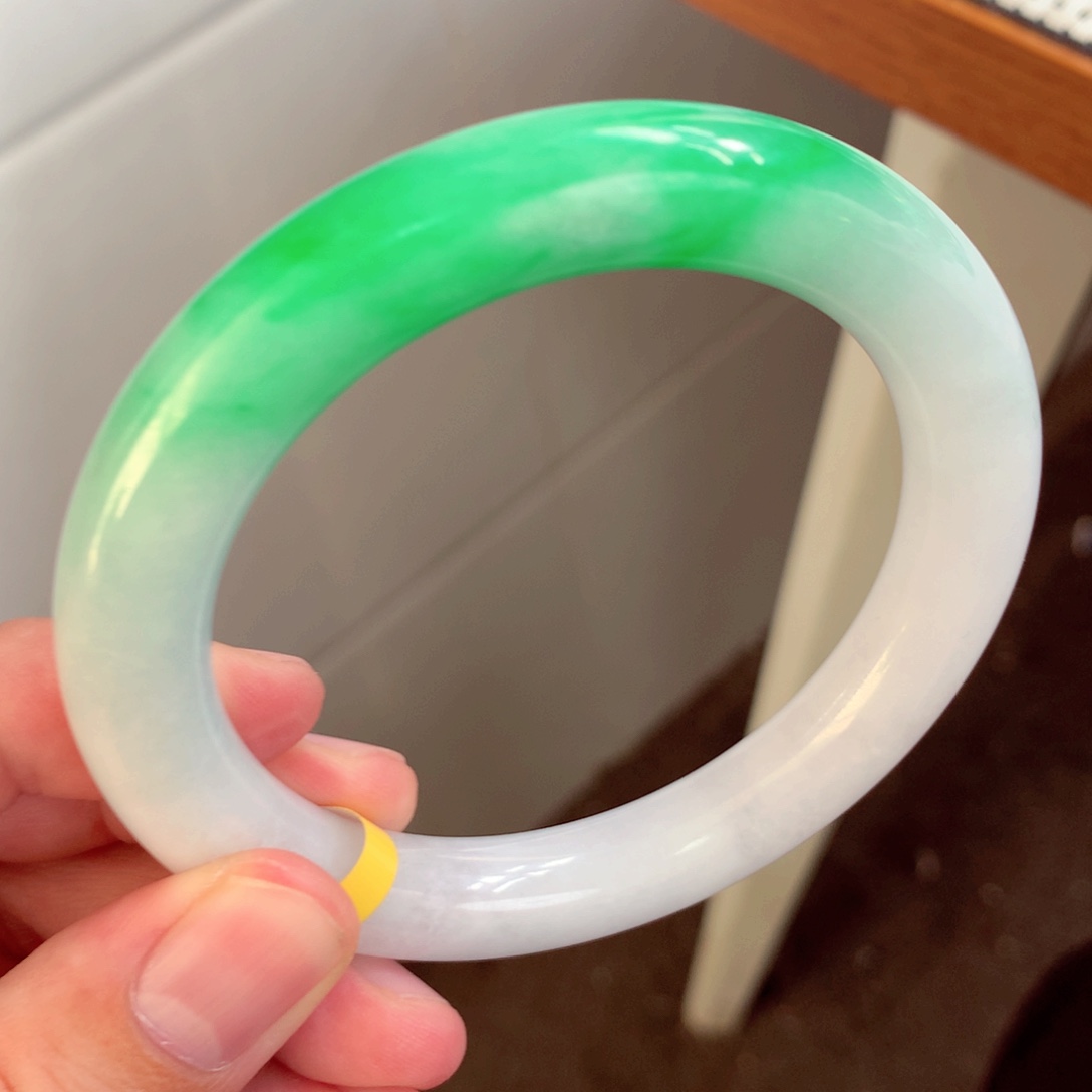 未镶嵌手镯翡翠随*订金30000看货，未付26800