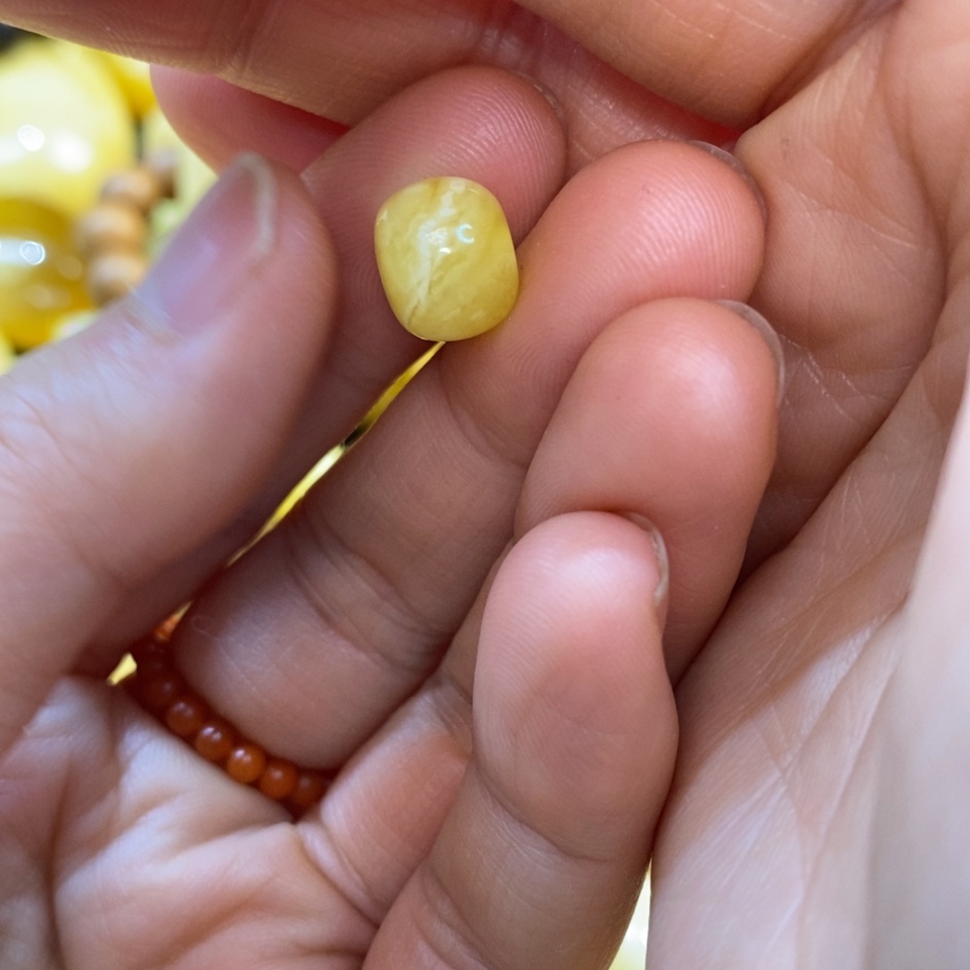琥珀未镶嵌裸石蜜蜡