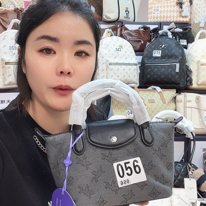 PVC包包包包包包包包吧