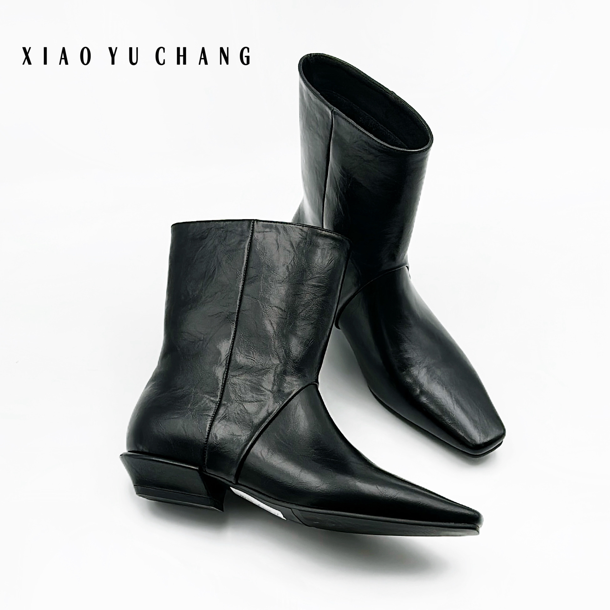 肖与畅｜小众尖头粗跟时装靴秋冬小众设计感瘦瘦靴女鞋中筒靴