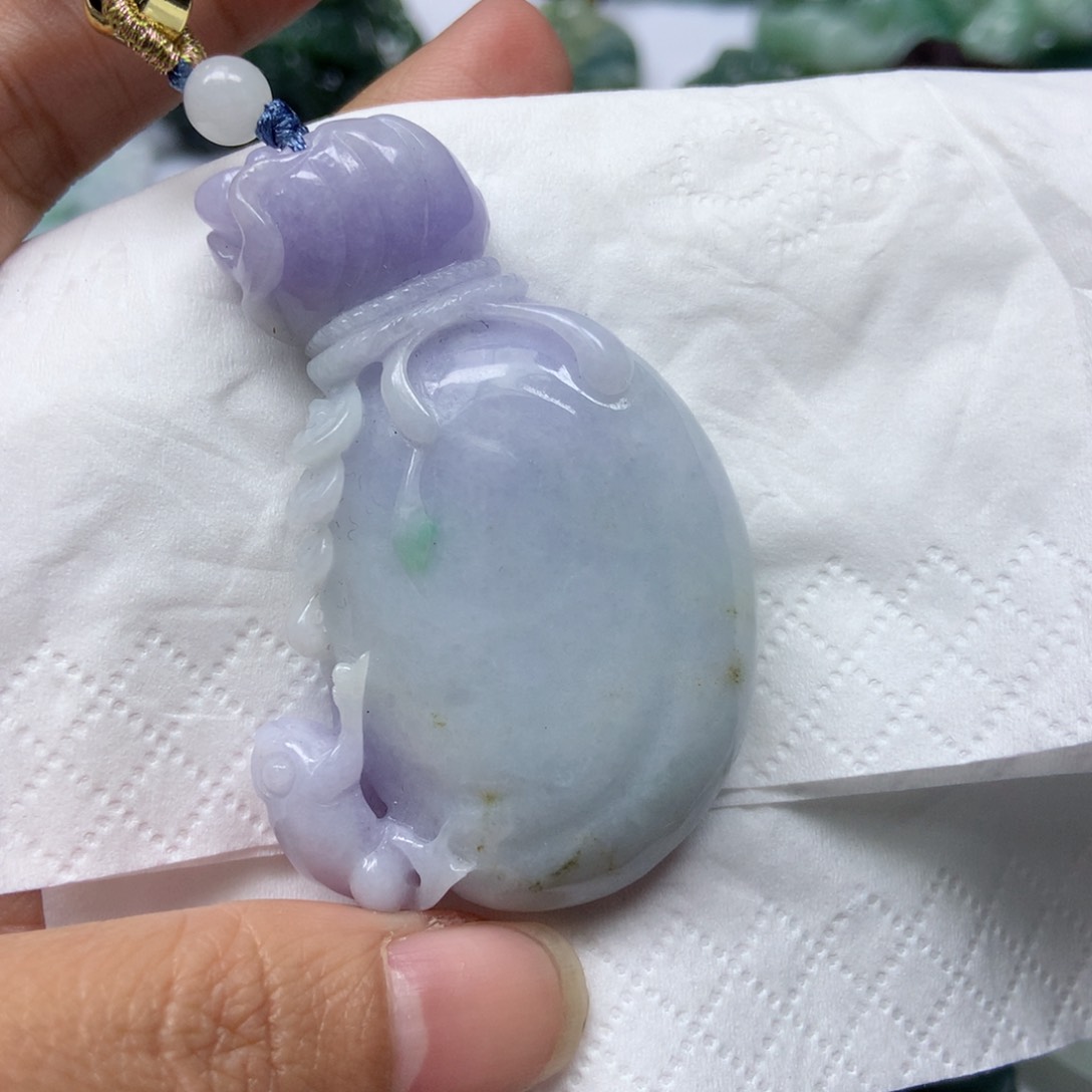 翡翠颈饰未镶嵌长****美天然翡翠