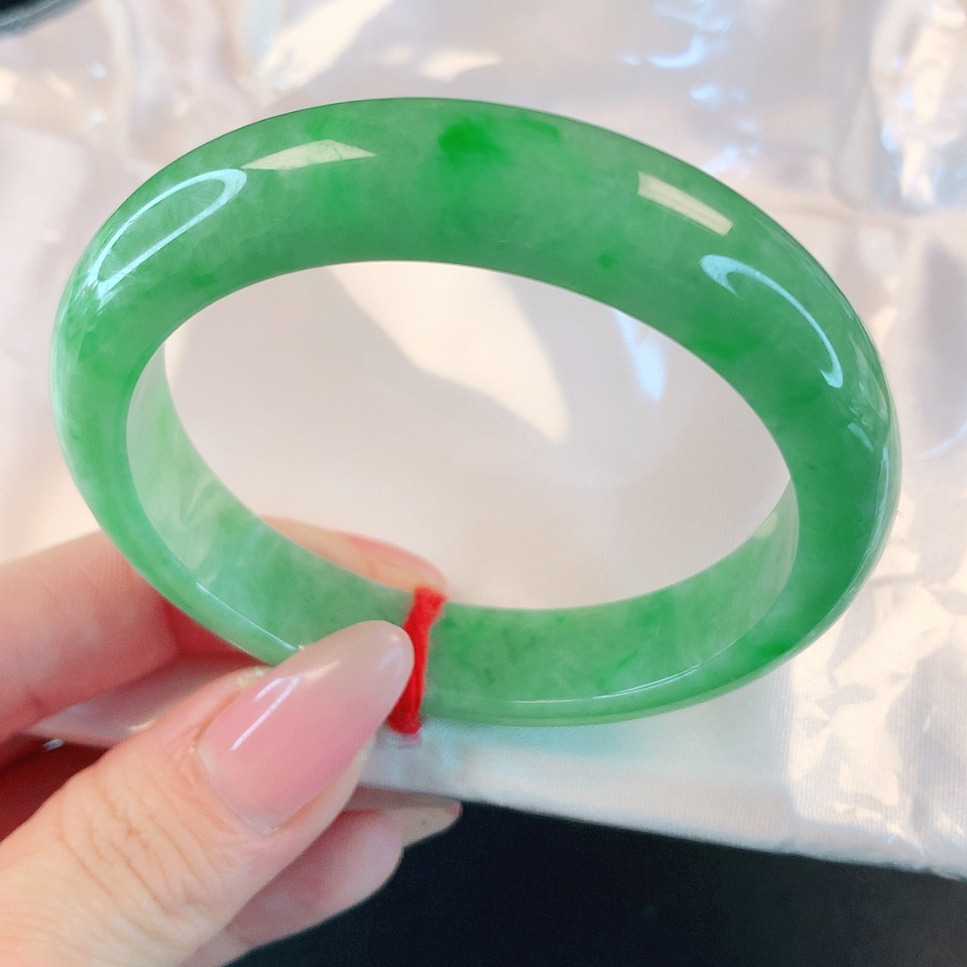 翡翠手镯未镶嵌53.5圈口
