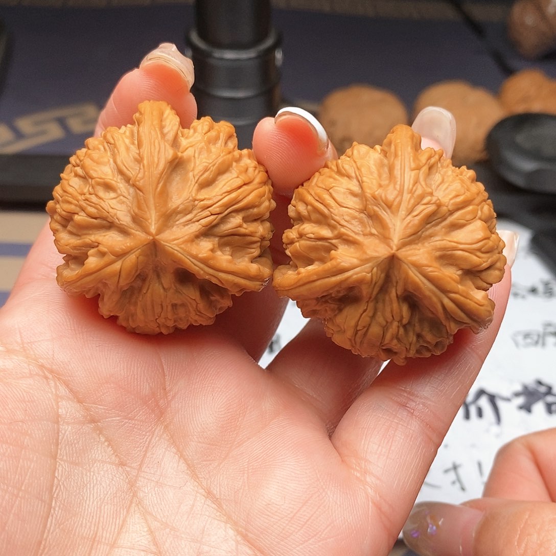 【闪购商品】文玩核桃把件文玩核桃把件