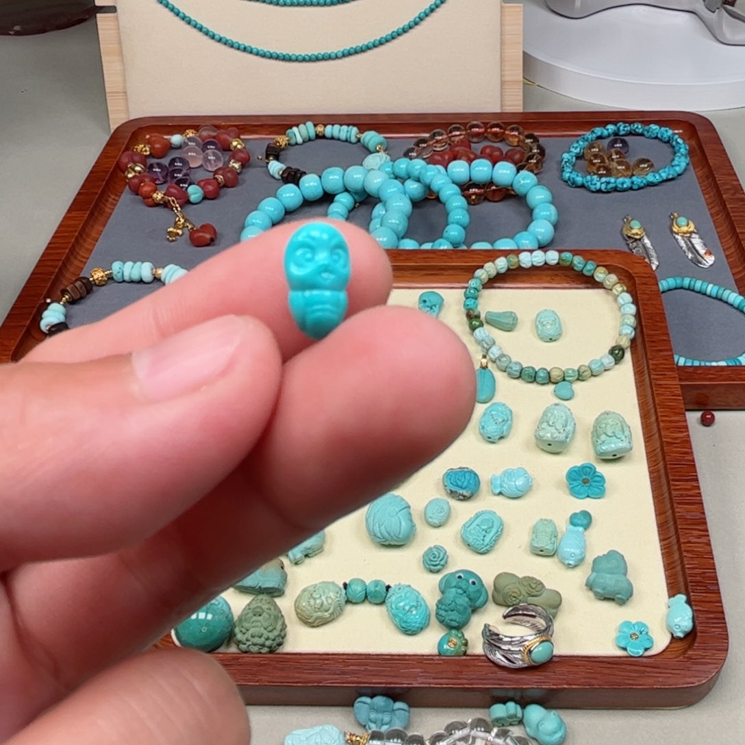 未镶嵌绿松石珠宝奇石