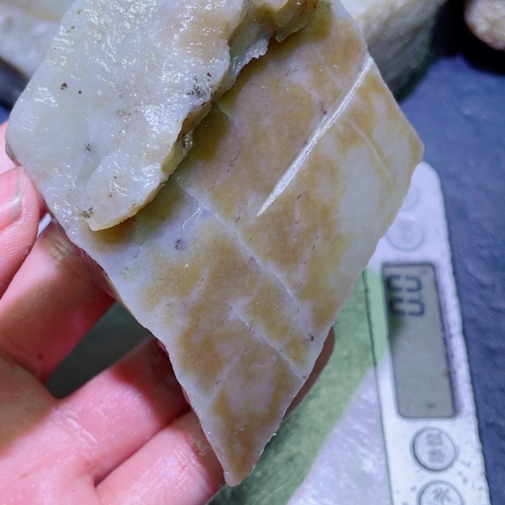 和田玉（糖玉）未镶嵌珠宝半成品