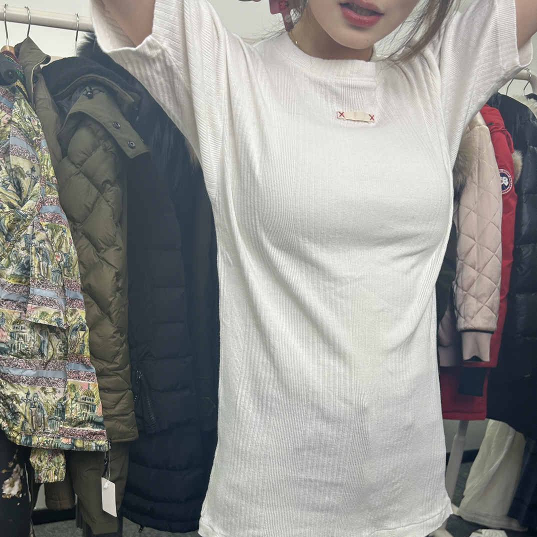 99新 LouisVuitton/路易威登 HZ二手奢侈品马吉拉白色短袖z212