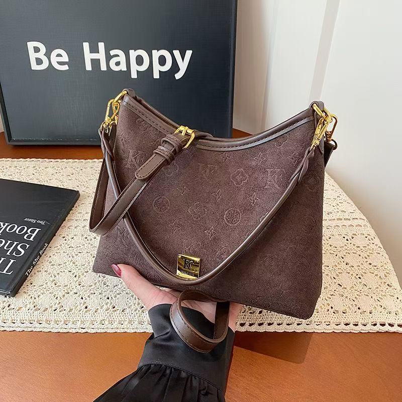 高级感洋气腋下包包女2025秋冬新款百搭通勤单肩斜挎包