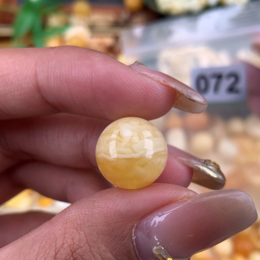 琥珀珠宝奇石未镶嵌13.5