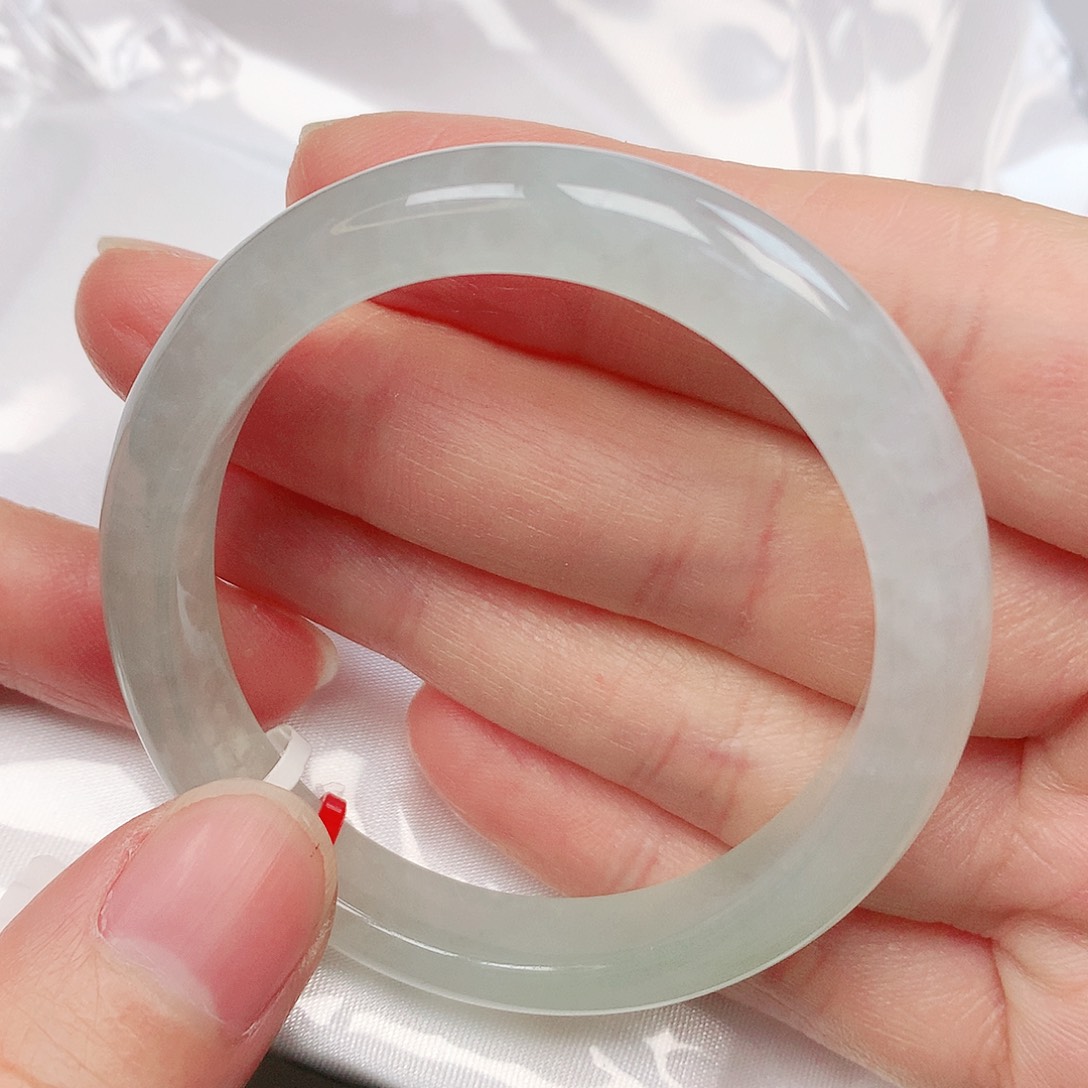 翡翠手镯未镶嵌抖音515