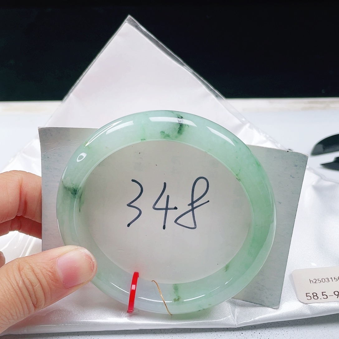 翡翠未镶嵌手镯58+正圈