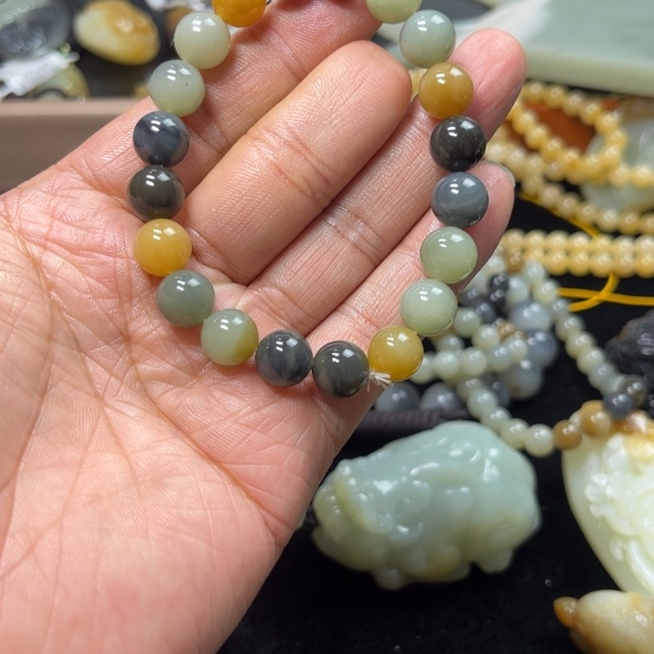 和田玉（糖玉）未镶嵌挂件