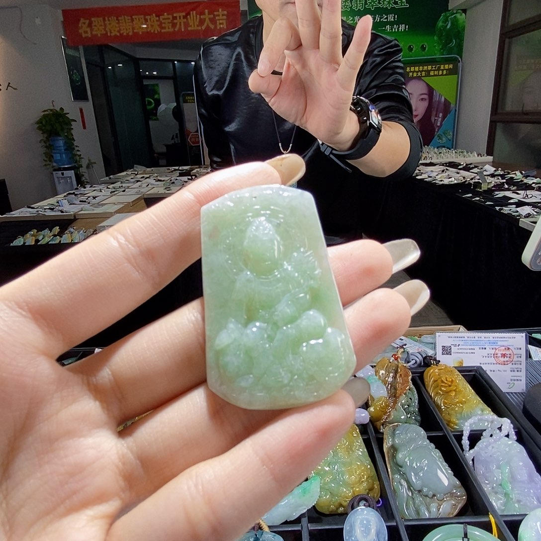 颈饰未镶嵌翡翠翡翠