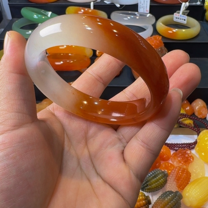 石英质玉（金丝玉）未镶嵌手镯58