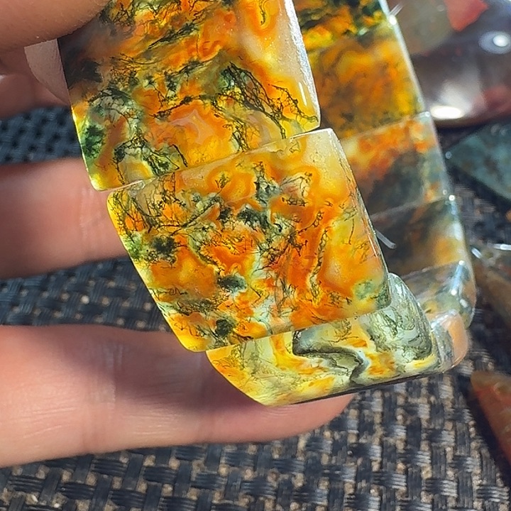 朱***1玛瑙/玉髓未镶嵌颈饰