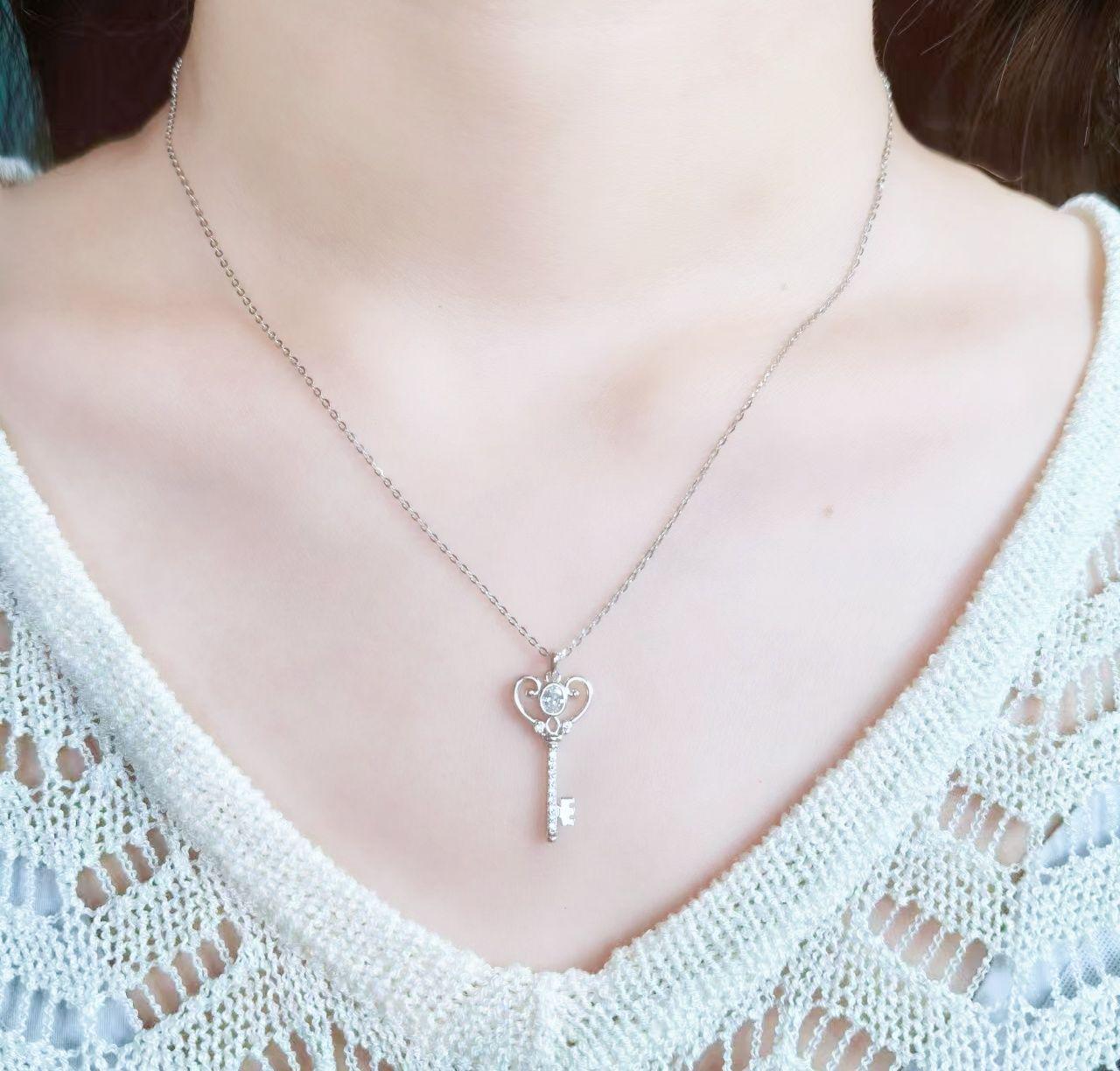 S925银皇冠权杖钥匙项链(11011)