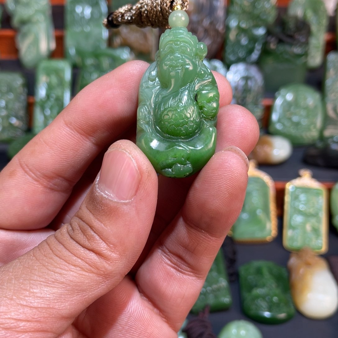 和田玉吊坠未镶嵌