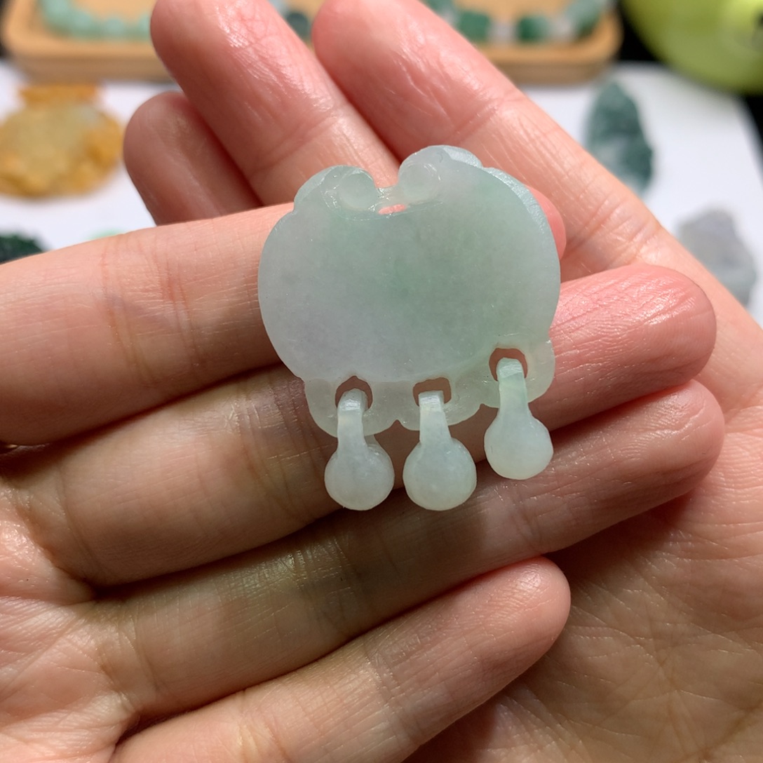 定制翡翠未镶嵌单*皮如意锁