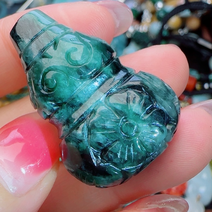 翡翠未镶嵌颈饰天然A货318