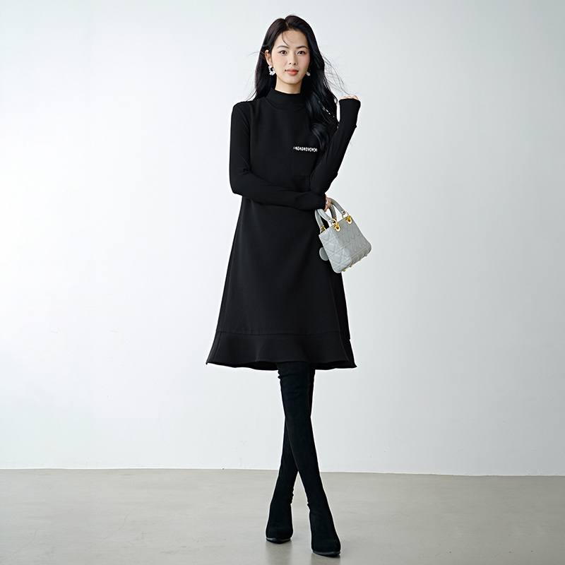 【新品】2025冬钉珠圆领裙子无袖连衣裙25110721