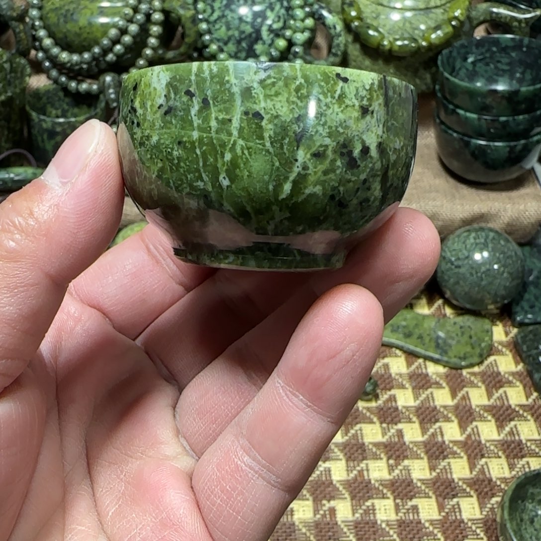 蛇纹石玉未镶嵌藏玉药王石养身产品