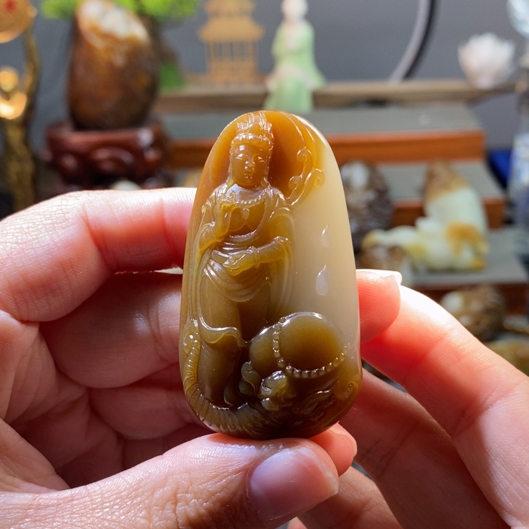 和田玉（糖玉）颈饰未镶嵌永****窗