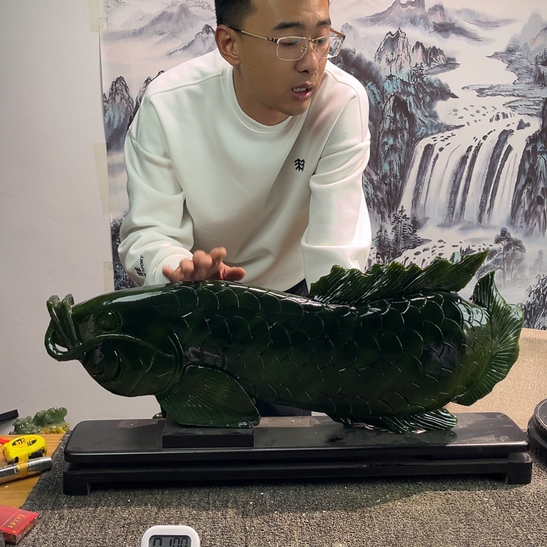 用***0玉玉摆件绿色带底座