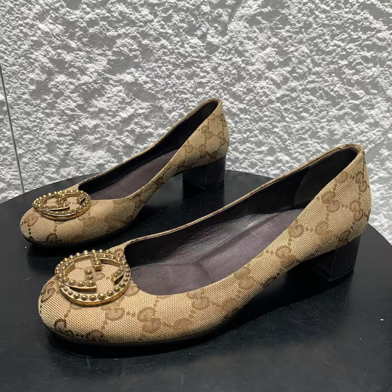 95新 GUCCI/古驰 36.5码/米亚/棕色印花金标复古低跟乐福鞋wsp243