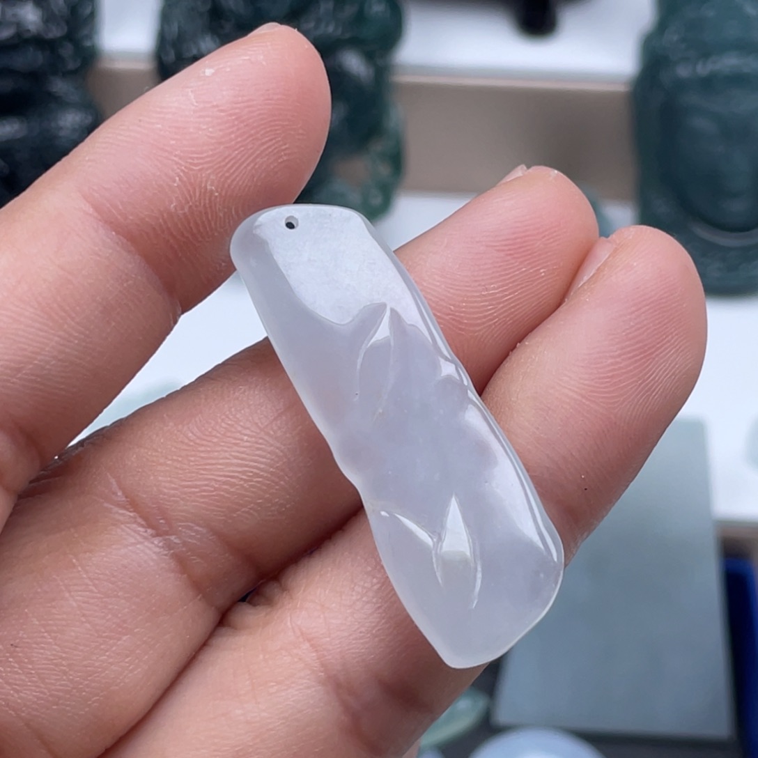 翡翠未镶嵌颈饰23